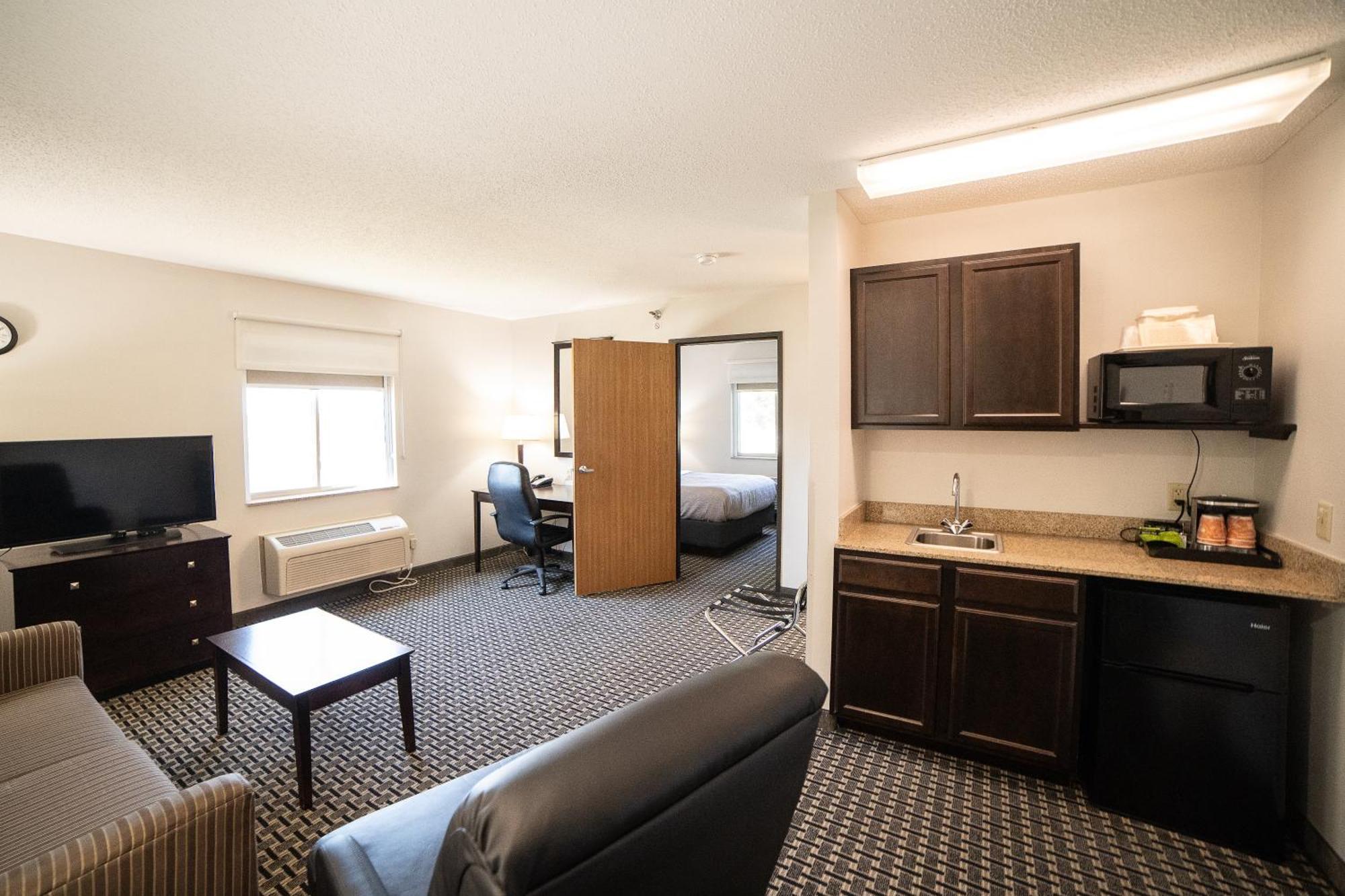 Quality Inn & Suites Watertown Near Prairie Lakes Ice Arena Zewnętrze zdjęcie