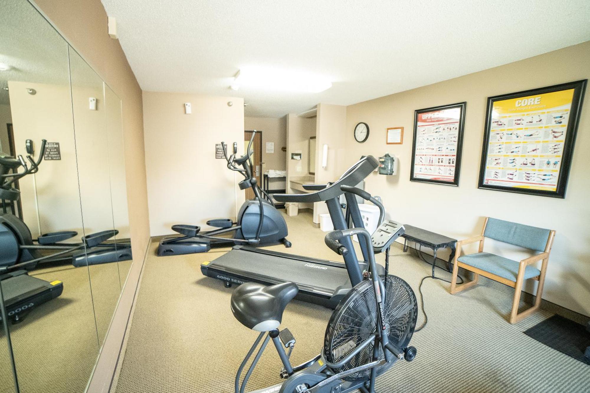 Quality Inn & Suites Watertown Near Prairie Lakes Ice Arena Zewnętrze zdjęcie