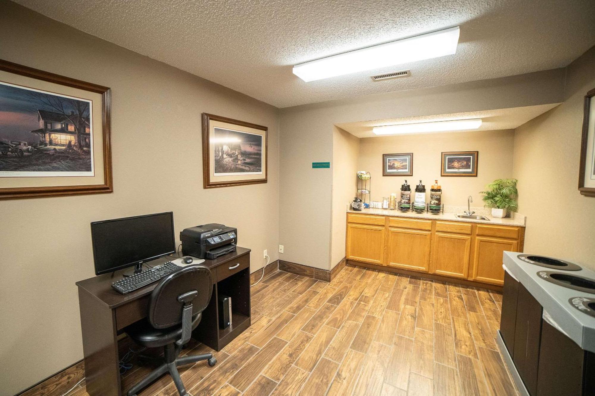 Quality Inn & Suites Watertown Near Prairie Lakes Ice Arena Zewnętrze zdjęcie